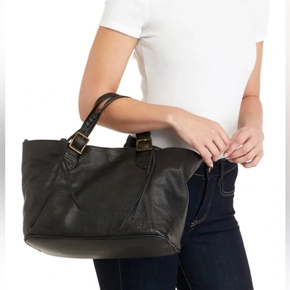 🔥❤️Caelan Frye black leather satchel! 🔥❤️ Frye purse crossbody bag - Picture 4 of 9